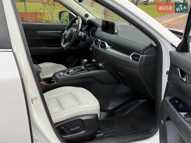 Мазда СХ-5 2021 у Києві на Automoto.ua Білий Мазда СХ-5, об'ємом двигуна 2.49 л та пробігом 111 тис. км за 21500 $, фото 24 на Automoto.ua