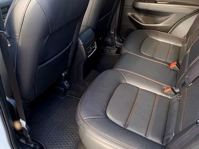 Белый Мазда СХ-5, объемом двигателя 2.5 л и пробегом 28 тыс. км за 25000 $, фото 6 на Automoto.ua