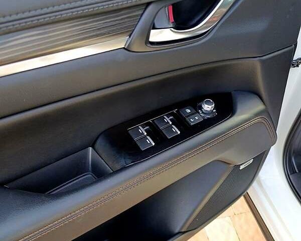 Белый Мазда СХ-5, объемом двигателя 2.5 л и пробегом 28 тыс. км за 25000 $, фото 3 на Automoto.ua