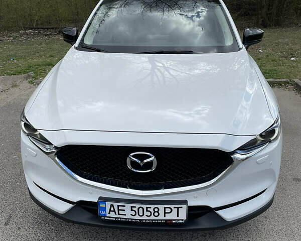 Білий Мазда СХ-5, об'ємом двигуна 2 л та пробігом 59 тис. км за 25300 $, фото 1 на Automoto.ua