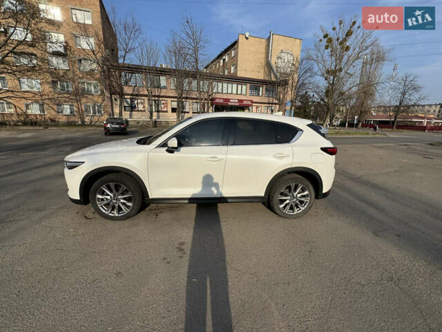 Белый Мазда СХ-5, объемом двигателя 2.49 л и пробегом 115 тыс. км за 21800 $, фото 3 на Automoto.ua