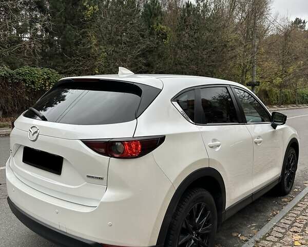 Белый Мазда СХ-5, объемом двигателя 2 л и пробегом 97 тыс. км за 25500 $, фото 6 на Automoto.ua