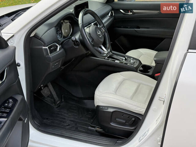 Мазда СХ-5 2021 у Києві на Automoto.ua Білий Мазда СХ-5, об'ємом двигуна 2.49 л та пробігом 111 тис. км за 21500 $, фото 12 на Automoto.ua