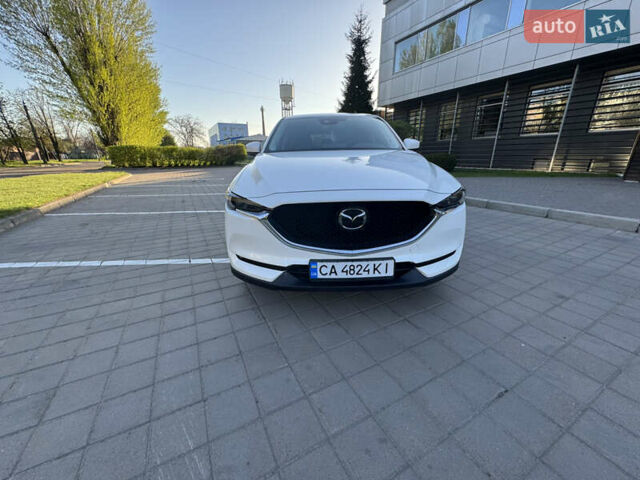 Белый Мазда СХ-5, объемом двигателя 2.49 л и пробегом 111 тыс. км за 22400 $, фото 4 на Automoto.ua