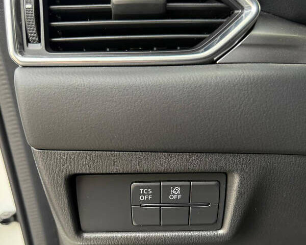 Білий Мазда СХ-5, об'ємом двигуна 2.49 л та пробігом 75 тис. км за 19699 $, фото 26 на Automoto.ua