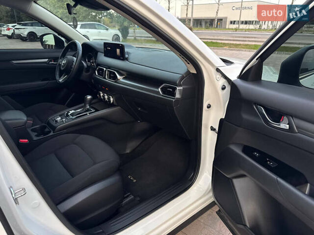 Белый Мазда СХ-5, объемом двигателя 2.5 л и пробегом 59 тыс. км за 21800 $, фото 34 на Automoto.ua