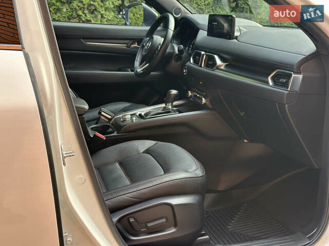 Мазда СХ-5 2022 в Киеве на Automoto.ua Белый Мазда СХ-5, объемом двигателя 2.49 л и пробегом 55 тыс. км за 25999 $, фото 7 на Automoto.ua