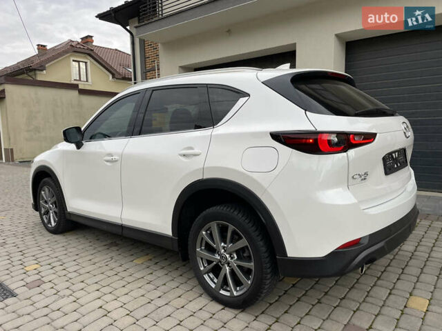 Белый Мазда СХ-5, объемом двигателя 2.5 л и пробегом 93 тыс. км за 23999 $, фото 5 на Automoto.ua