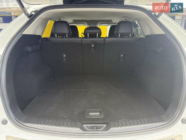 Білий Мазда СХ-5, об'ємом двигуна 2.5 л та пробігом 4 тис. км за 25999 $, фото 45 на Automoto.ua