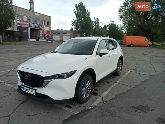 Белый Мазда СХ-5, объемом двигателя 2.49 л и пробегом 100 тыс. км за 23900 $, фото 2 на Automoto.ua