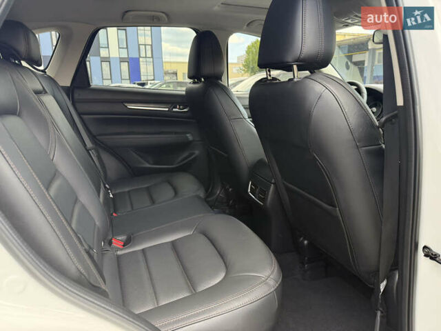 Білий Мазда СХ-5, об'ємом двигуна 2.5 л та пробігом 4 тис. км за 25999 $, фото 48 на Automoto.ua