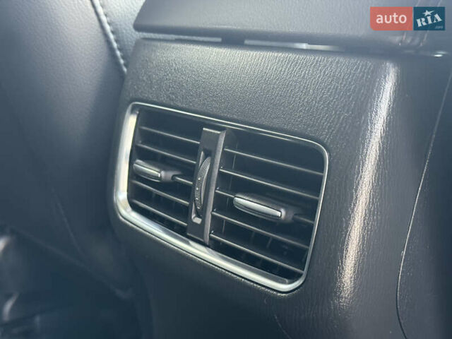 Білий Мазда СХ-5, об'ємом двигуна 2.5 л та пробігом 4 тис. км за 25999 $, фото 49 на Automoto.ua