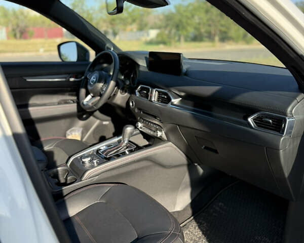 Белый Мазда СХ-5, объемом двигателя 2.49 л и пробегом 38 тыс. км за 27700 $, фото 14 на Automoto.ua