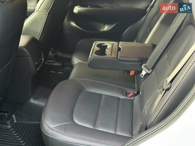 Мазда СХ-5 2022 в Киеве на Automoto.ua Белый Мазда СХ-5, объемом двигателя 2.49 л и пробегом 55 тыс. км за 25999 $, фото 13 на Automoto.ua