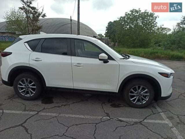 Белый Мазда СХ-5, объемом двигателя 2.49 л и пробегом 100 тыс. км за 23900 $, фото 10 на Automoto.ua