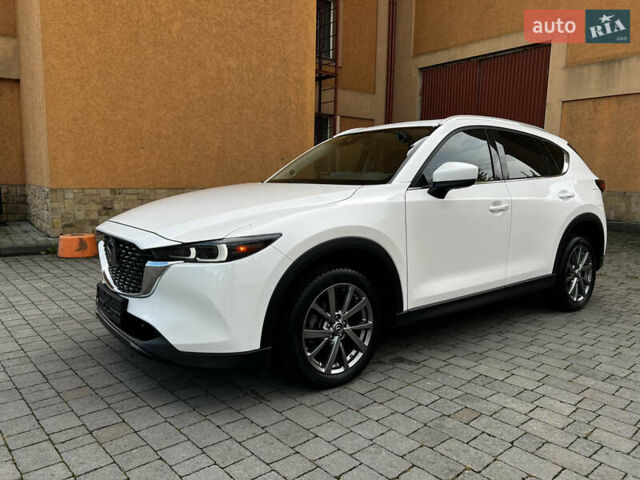 Белый Мазда СХ-5, объемом двигателя 2.5 л и пробегом 93 тыс. км за 24999 $, фото 1 на Automoto.ua