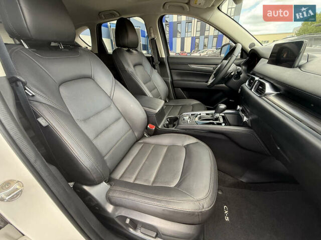 Білий Мазда СХ-5, об'ємом двигуна 2.5 л та пробігом 4 тис. км за 25999 $, фото 51 на Automoto.ua