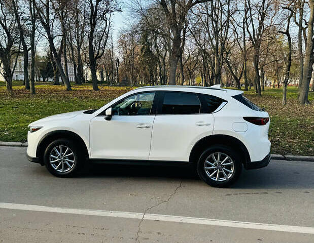 Белый Мазда СХ-5, объемом двигателя 2.5 л и пробегом 33 тыс. км за 26500 $, фото 6 на Automoto.ua
