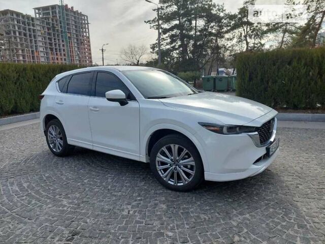 Белый Мазда СХ-5, объемом двигателя 2.49 л и пробегом 28 тыс. км за 28999 $, фото 1 на Automoto.ua