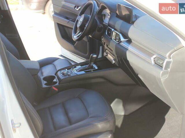 Белый Мазда СХ-5, объемом двигателя 2.49 л и пробегом 48 тыс. км за 22599 $, фото 27 на Automoto.ua