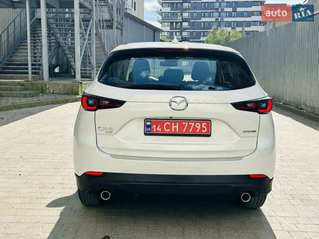 Белый Мазда СХ-5, объемом двигателя 2.49 л и пробегом 18 тыс. км за 21000 $, фото 6 на Automoto.ua