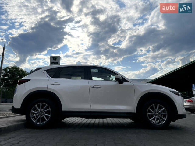 Белый Мазда СХ-5, объемом двигателя 2.49 л и пробегом 18 тыс. км за 24000 $, фото 2 на Automoto.ua