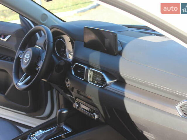 Белый Мазда СХ-5, объемом двигателя 2.49 л и пробегом 48 тыс. км за 22599 $, фото 24 на Automoto.ua