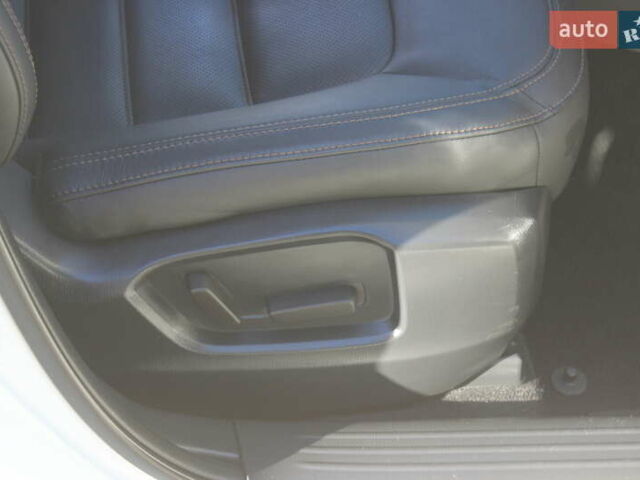 Белый Мазда СХ-5, объемом двигателя 2.49 л и пробегом 48 тыс. км за 22599 $, фото 25 на Automoto.ua