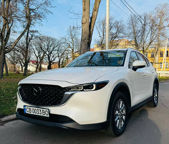 Белый Мазда СХ-5, объемом двигателя 2.5 л и пробегом 33 тыс. км за 26500 $, фото 1 на Automoto.ua