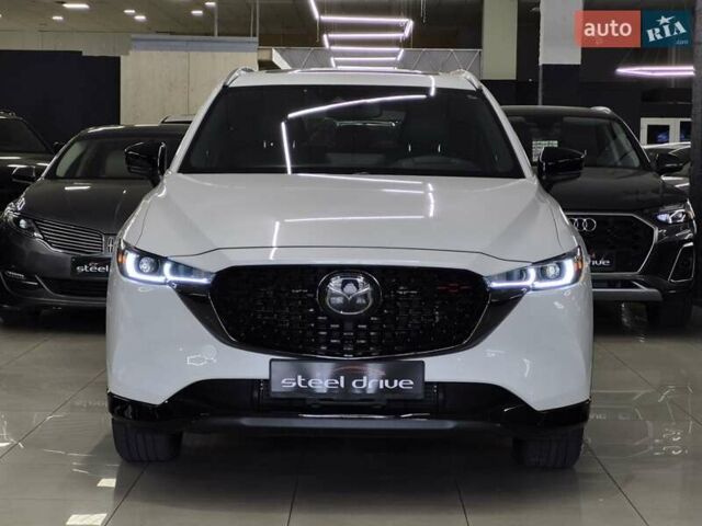 Белый Мазда СХ-5, объемом двигателя 2.5 л и пробегом 37 тыс. км за 28799 $, фото 4 на Automoto.ua