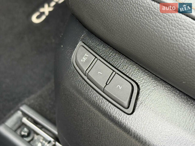 Білий Мазда СХ-5, об'ємом двигуна 2.5 л та пробігом 4 тис. км за 25999 $, фото 70 на Automoto.ua