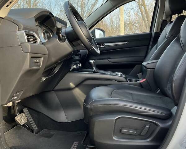 Белый Мазда СХ-5, объемом двигателя 2.49 л и пробегом 13 тыс. км за 24900 $, фото 62 на Automoto.ua