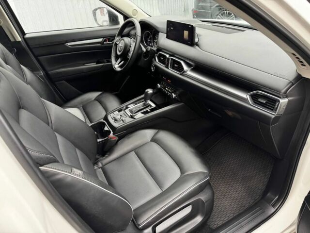 Белый Мазда СХ-5, объемом двигателя 2.5 л и пробегом 6 тыс. км за 24500 $, фото 12 на Automoto.ua