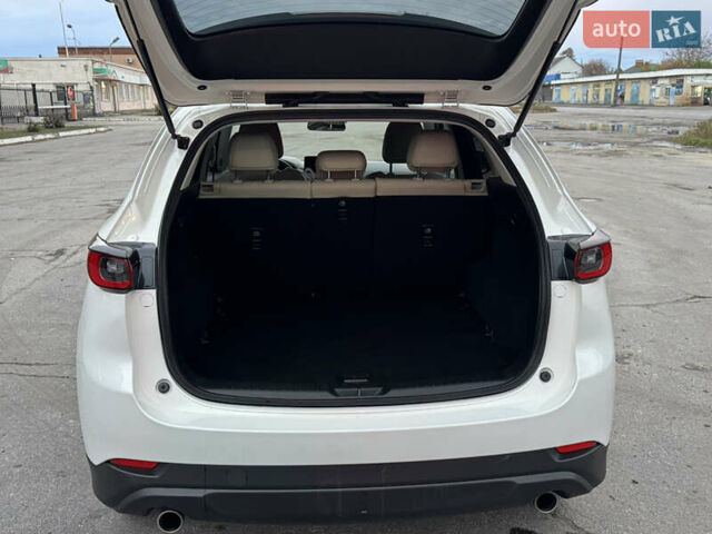 Мазда СХ-5 2023 в Полтаве на Automoto.ua Белый Мазда СХ-5, объемом двигателя 2.49 л и пробегом 30 тыс. км за 23500 $, фото 43 на Automoto.ua