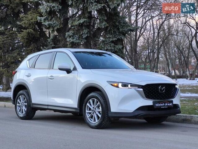 Белый Мазда СХ-5, объемом двигателя 2.5 л и пробегом 20 тыс. км за 26399 $, фото 7 на Automoto.ua