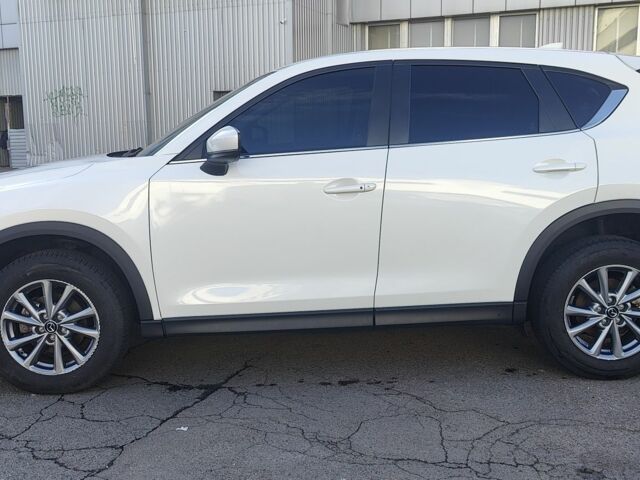 Белый Мазда СХ-5, объемом двигателя 2.5 л и пробегом 34 тыс. км за 23300 $, фото 2 на Automoto.ua