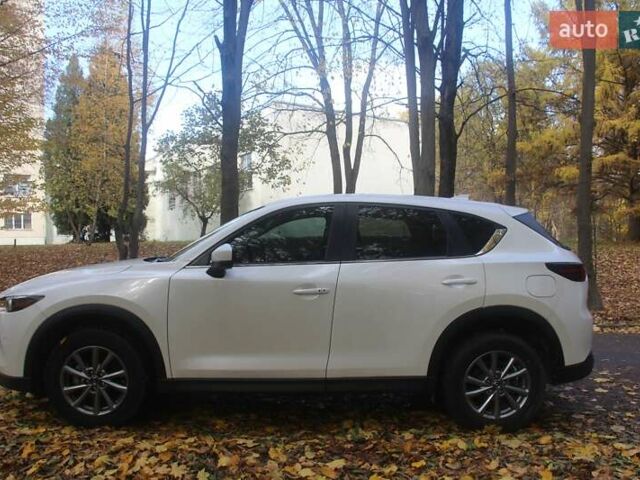 Білий Мазда СХ-5, об'ємом двигуна 2.49 л та пробігом 12 тис. км за 21700 $, фото 8 на Automoto.ua