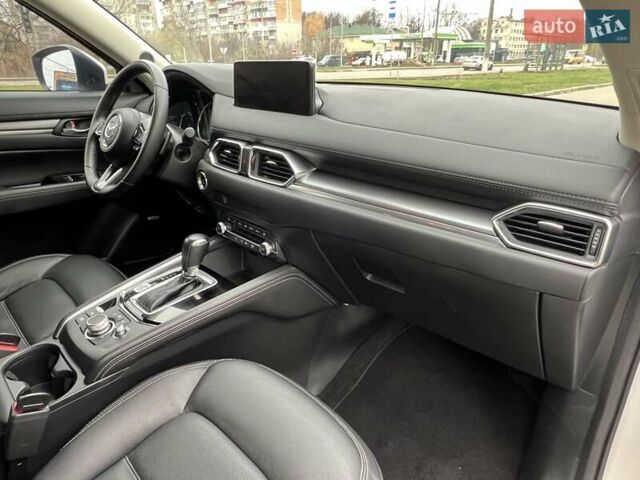 Белый Мазда СХ-5, объемом двигателя 2.49 л и пробегом 17 тыс. км за 25950 $, фото 31 на Automoto.ua