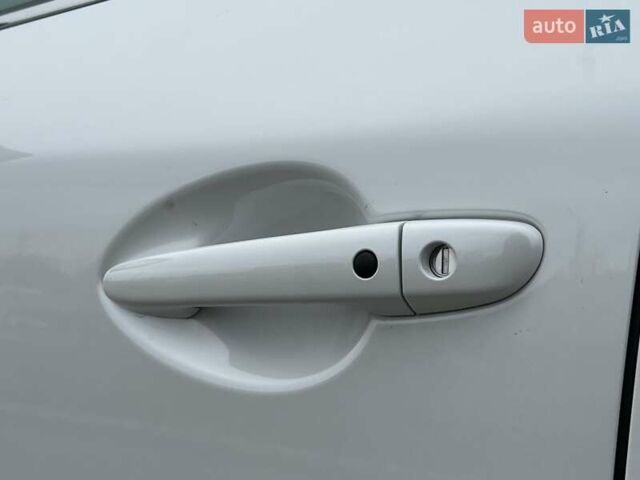 Белый Мазда СХ-5, объемом двигателя 2.49 л и пробегом 17 тыс. км за 25950 $, фото 24 на Automoto.ua