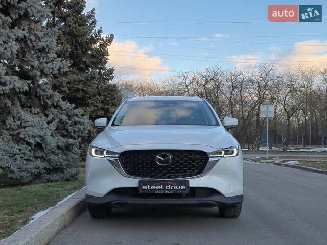 Белый Мазда СХ-5, объемом двигателя 2.5 л и пробегом 20 тыс. км за 26399 $, фото 8 на Automoto.ua