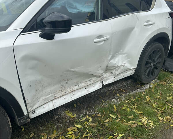 Білий Мазда СХ-5, об'ємом двигуна 2.49 л та пробігом 12 тис. км за 20500 $, фото 6 на Automoto.ua