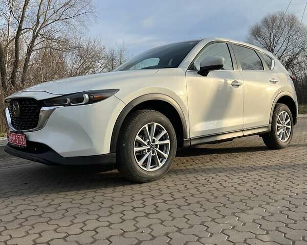 Белый Мазда СХ-5, объемом двигателя 2.49 л и пробегом 13 тыс. км за 24900 $, фото 5 на Automoto.ua