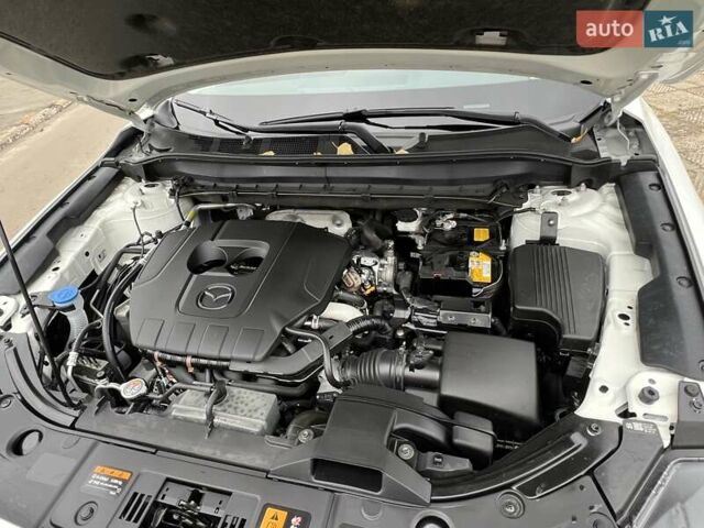Белый Мазда СХ-5, объемом двигателя 2.49 л и пробегом 17 тыс. км за 25950 $, фото 19 на Automoto.ua