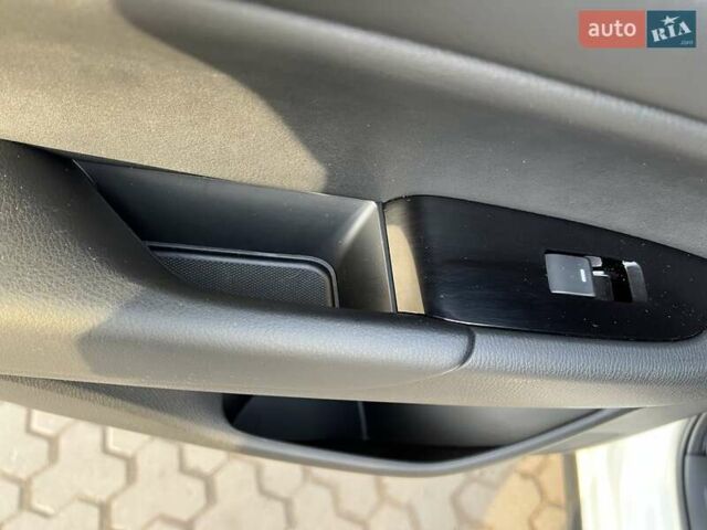 Белый Мазда СХ-5, объемом двигателя 2.49 л и пробегом 13 тыс. км за 24900 $, фото 100 на Automoto.ua