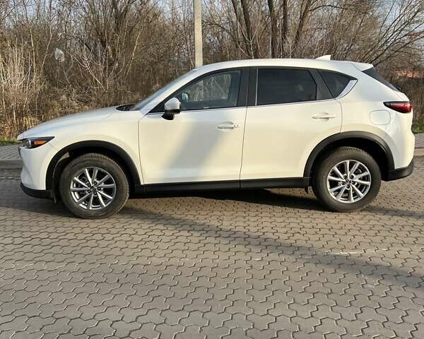 Белый Мазда СХ-5, объемом двигателя 2.49 л и пробегом 13 тыс. км за 24900 $, фото 4 на Automoto.ua