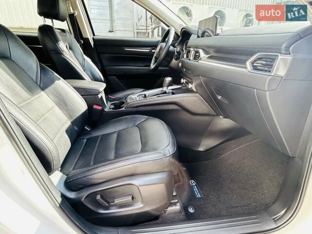 Білий Мазда СХ-5, об'ємом двигуна 2.49 л та пробігом 18 тис. км за 22700 $, фото 24 на Automoto.ua