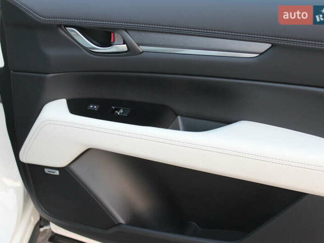 Белый Мазда СХ-5, объемом двигателя 2.49 л и пробегом 41 тыс. км за 28999 $, фото 44 на Automoto.ua