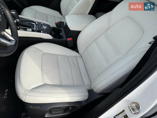 Белый Мазда СХ-5, объемом двигателя 2.49 л и пробегом 12 тыс. км за 26900 $, фото 25 на Automoto.ua