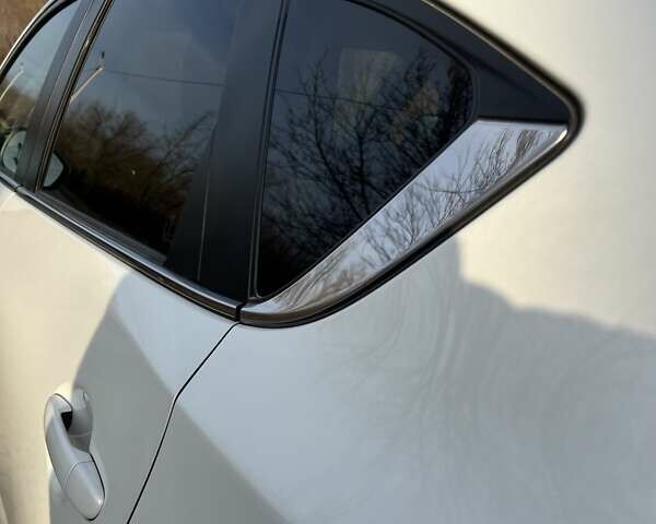 Белый Мазда СХ-5, объемом двигателя 2.49 л и пробегом 13 тыс. км за 24900 $, фото 34 на Automoto.ua