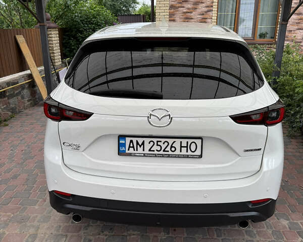 Белый Мазда СХ-5, объемом двигателя 2.49 л и пробегом 28 тыс. км за 31999 $, фото 2 на Automoto.ua